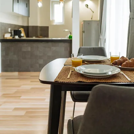 Apartment Light-filled Haven