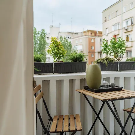 Light-filled Haven Apartment Bucharest